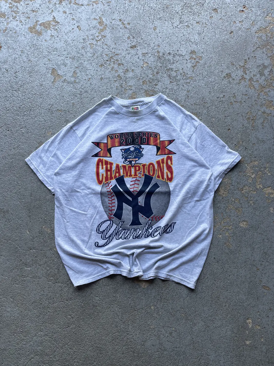 Vintage 2000 Yankees Tee