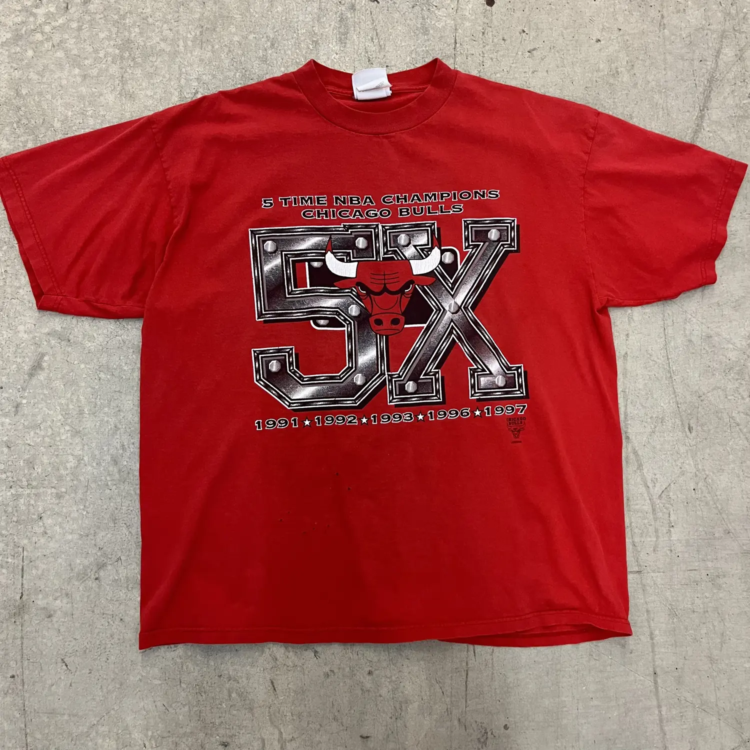 Vintage Chicago Bulls 5X Champs Tee