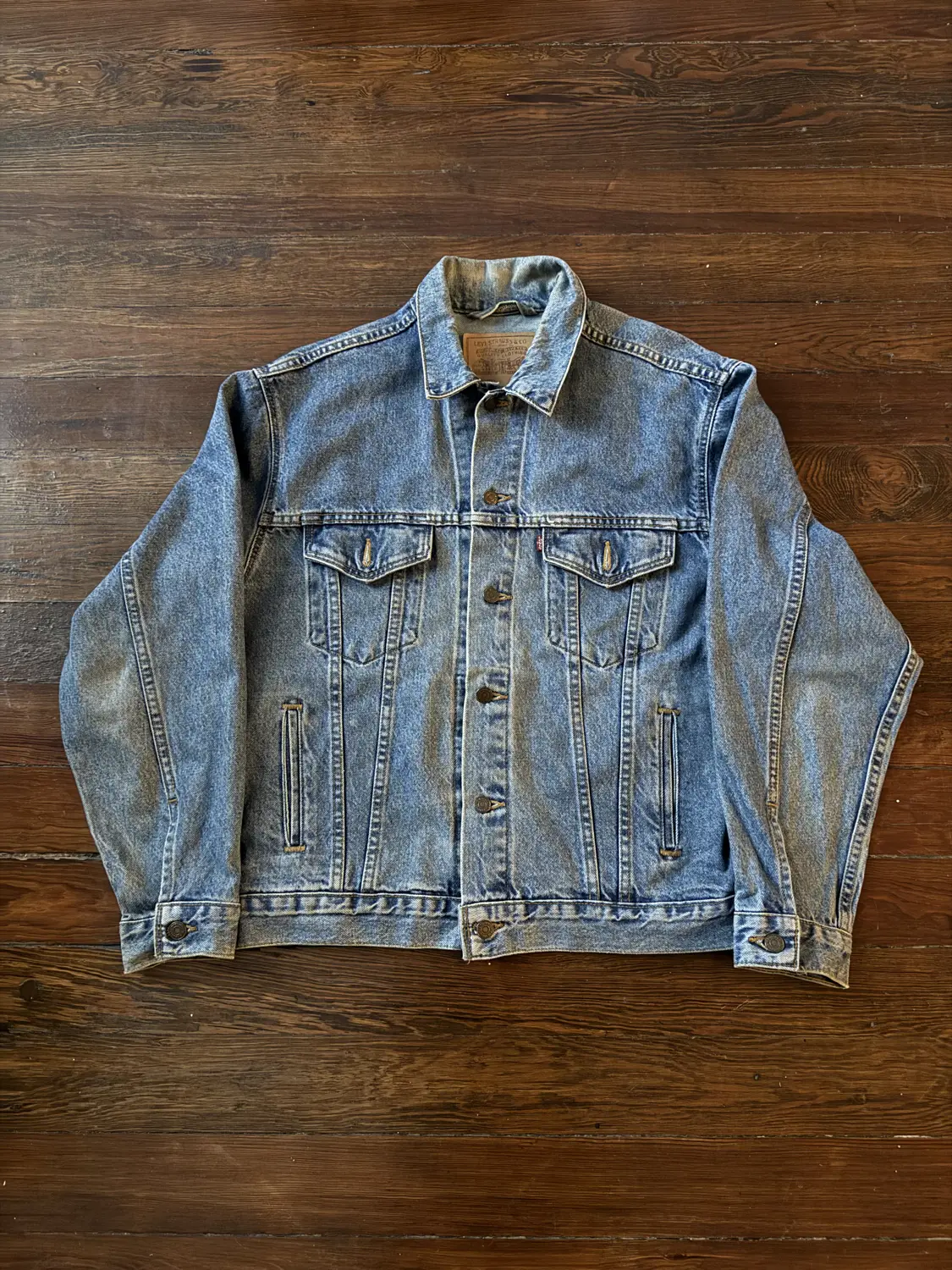 Vintage 90’s Levi’s Denim Trucker Jacket Faded Distressed