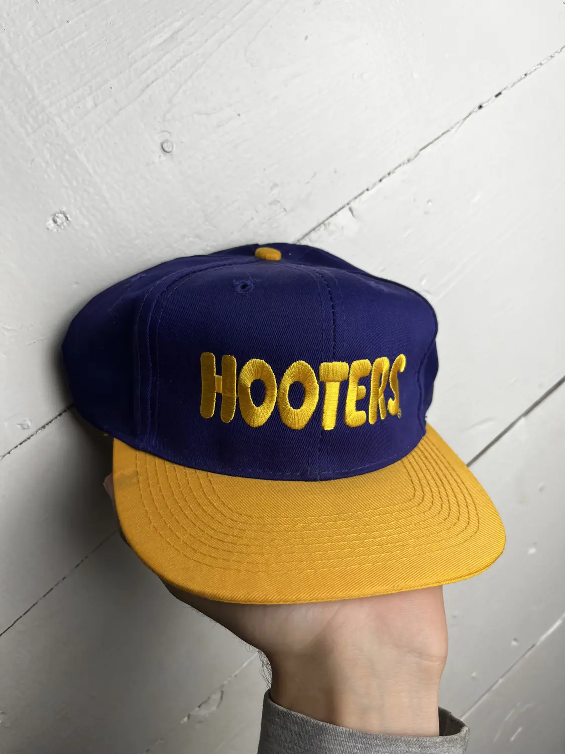 Hooters hat