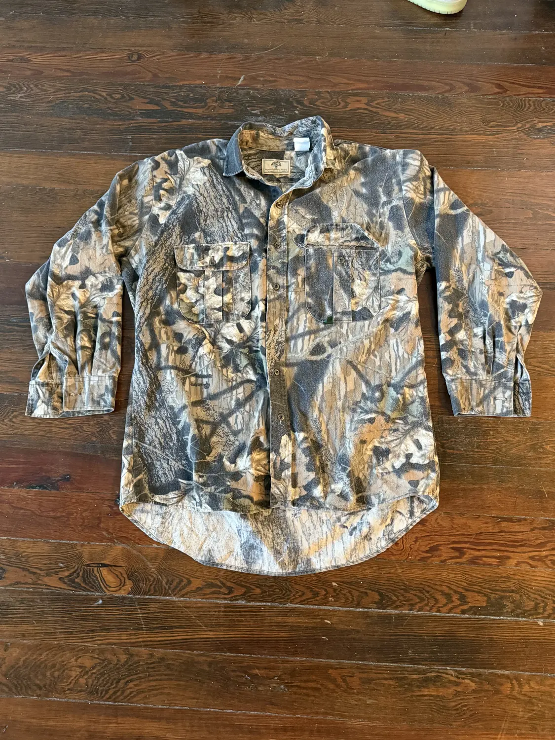 Vintage Mossy Oak Button Up