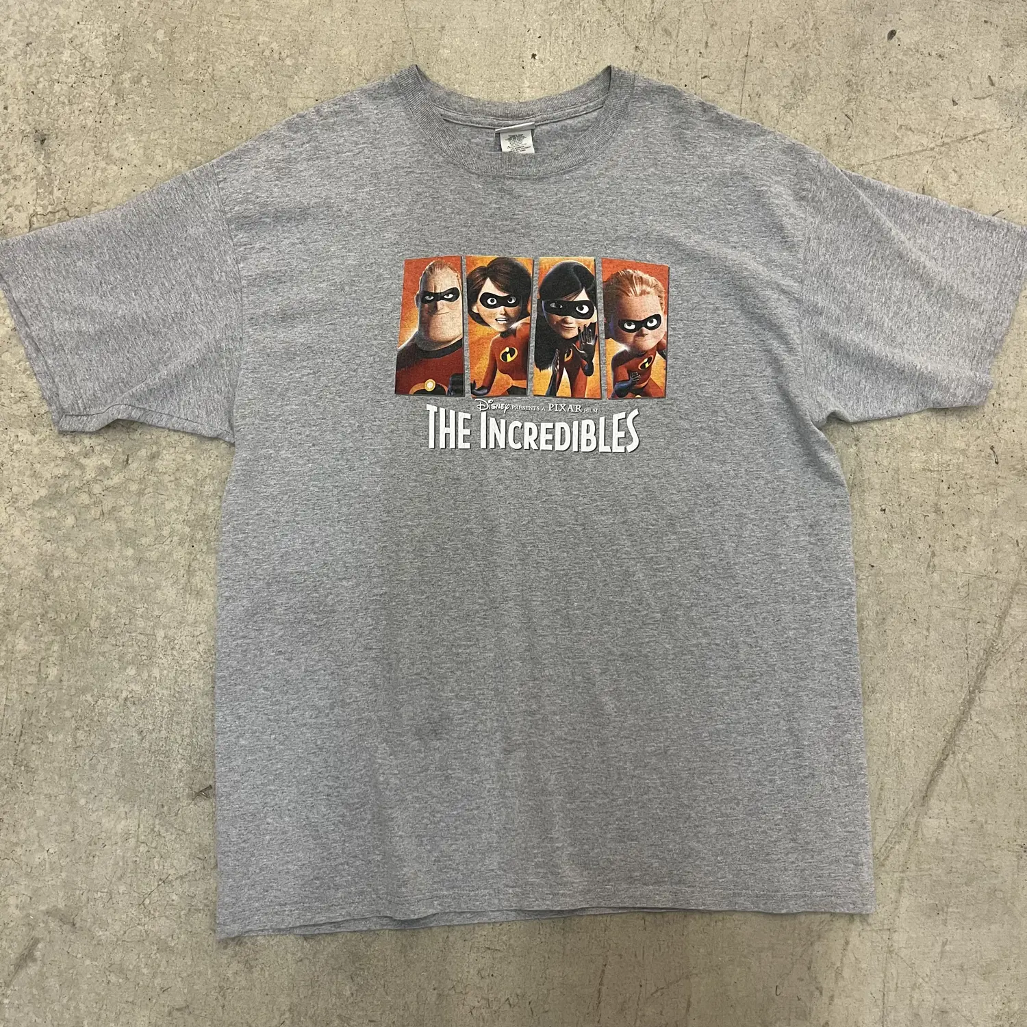 2000s The Incredibles Movie Promo Tee